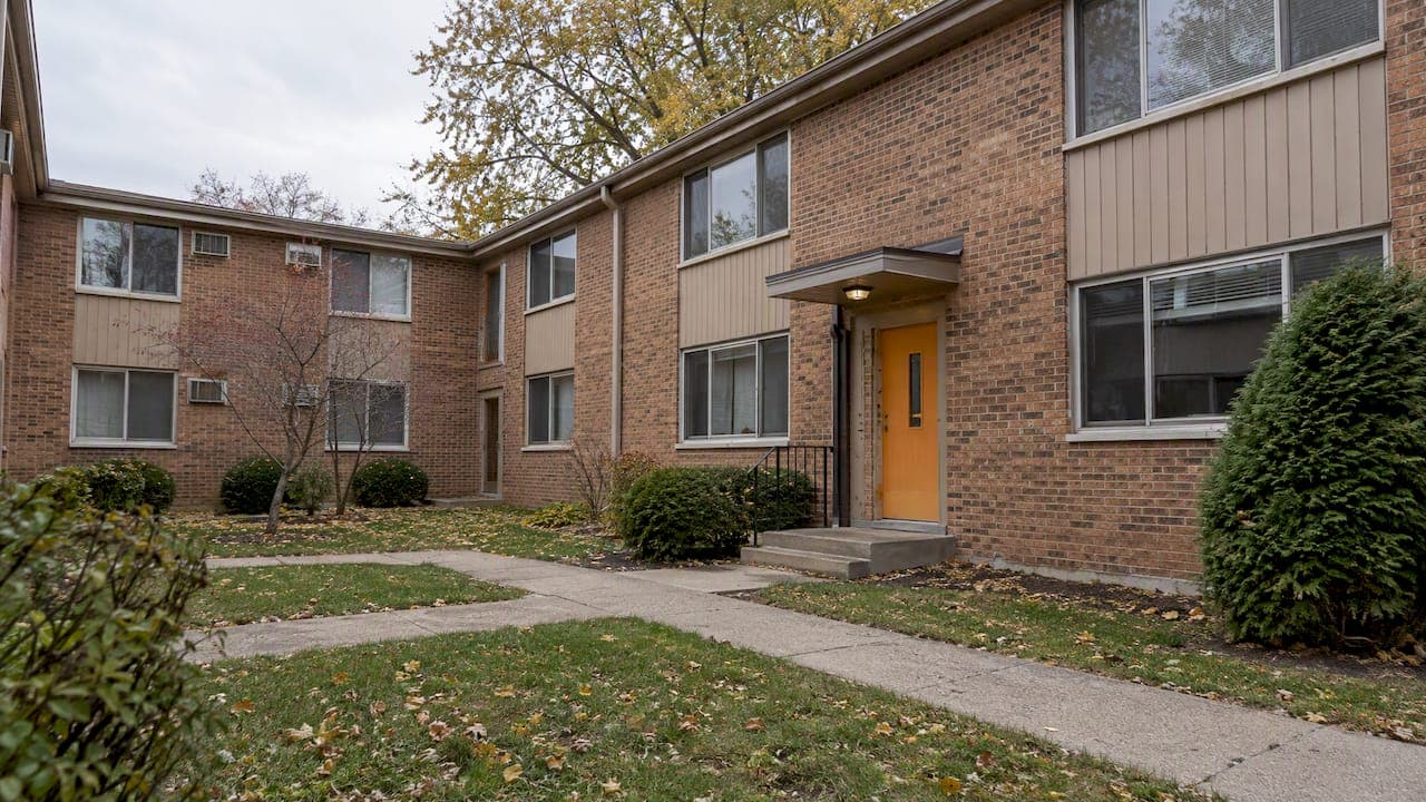 How to Sell an Apartment Building in Indiana